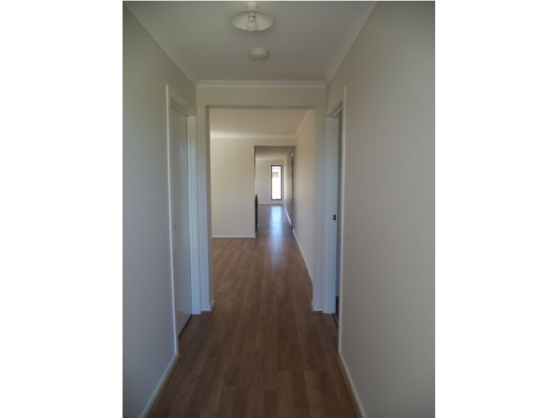 7 Elvington Avenue, Cowes VIC 3922