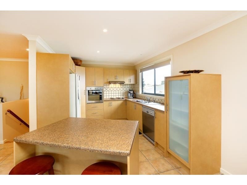24 Roderick Close, Cowes VIC 3922