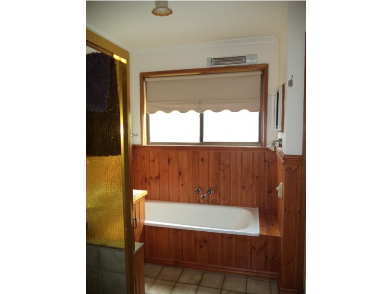 374 Church Street, Cowes VIC 3922