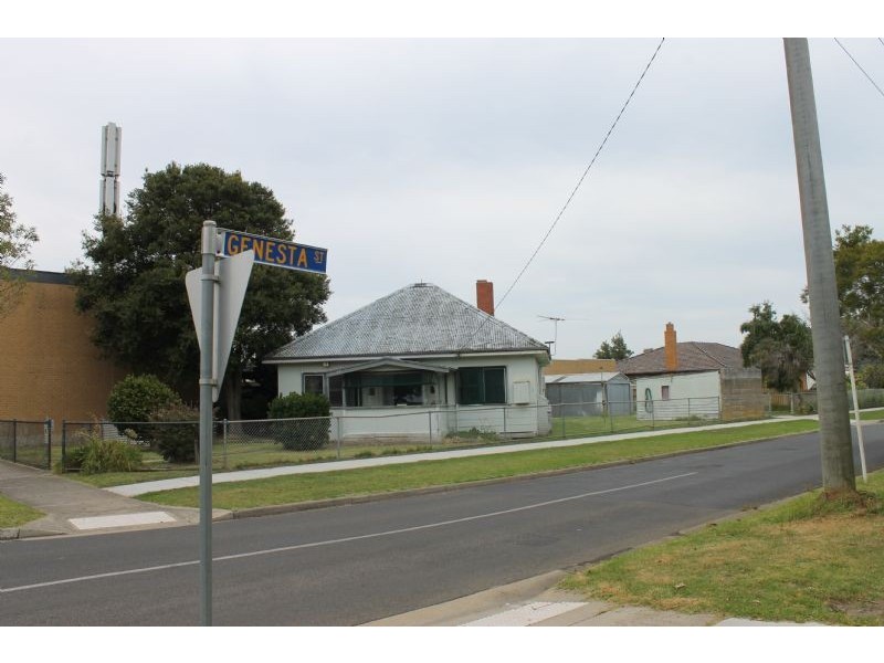 77 Chapel Street, Cowes VIC 3922