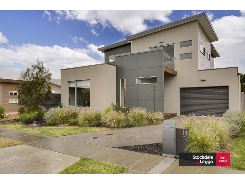 14 Cove Place, Cowes VIC 3922