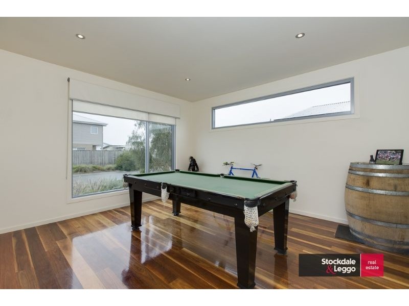 14 Cove Place, Cowes VIC 3922