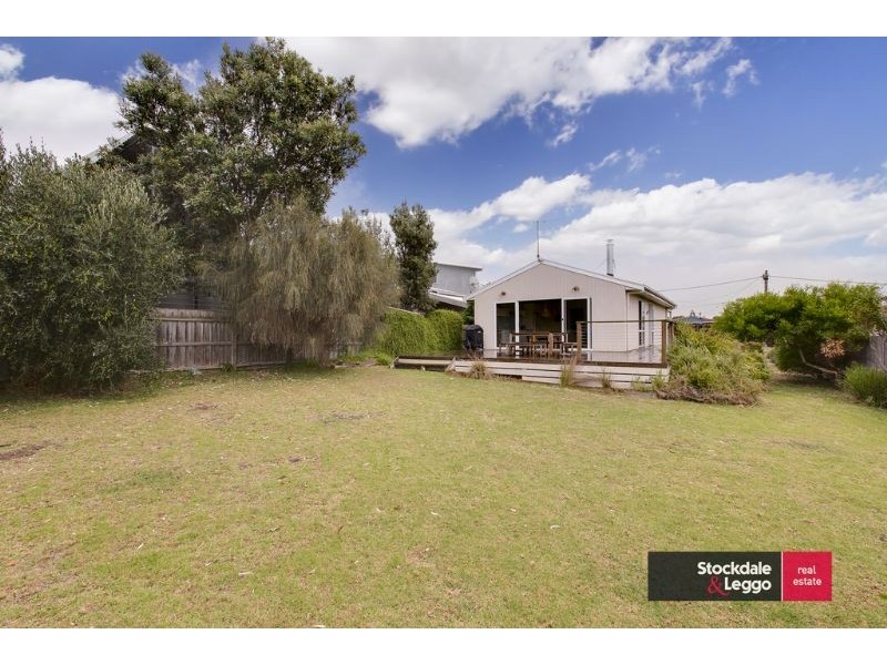 5 Beach Street, Surf Beach VIC 3922