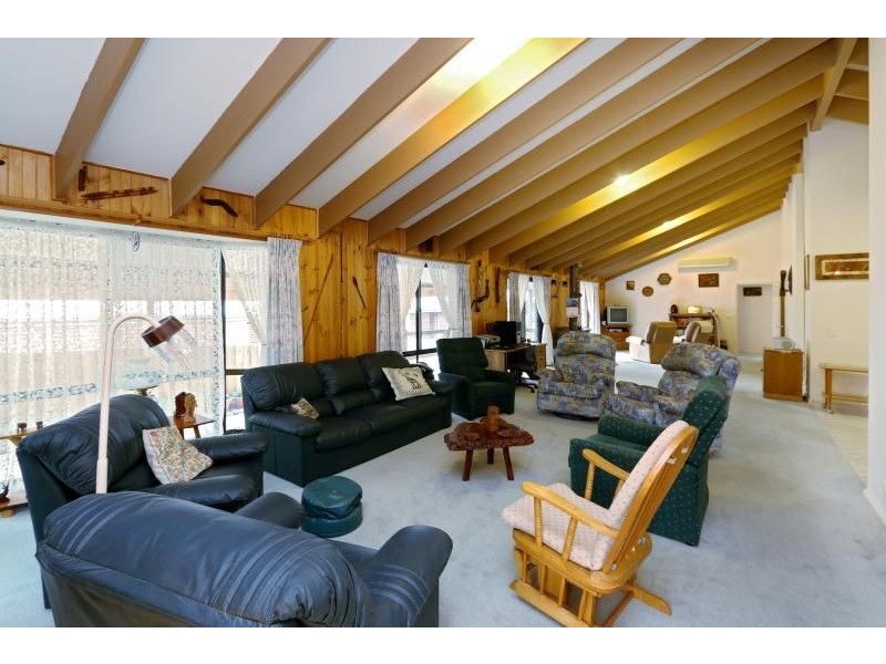 13 Bayliss Court, Cowes VIC 3922