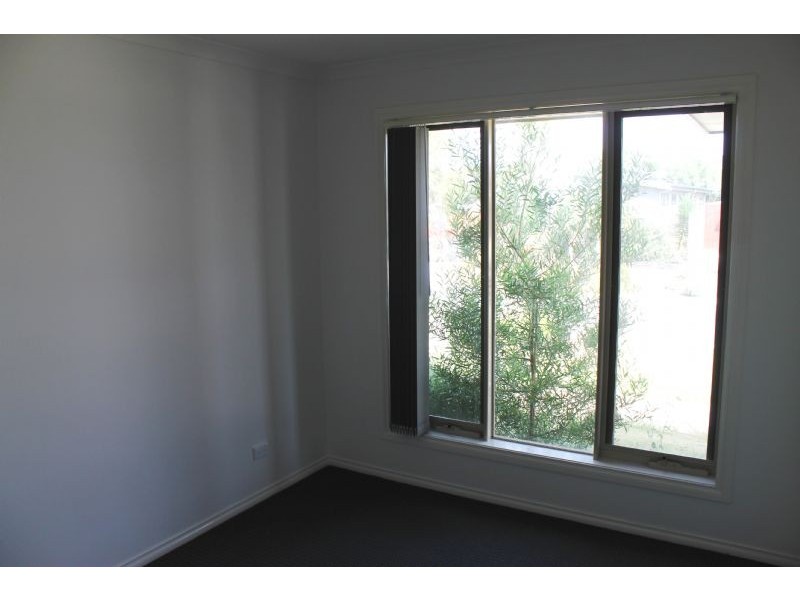 16 Rosella Grove, Cowes VIC 3922