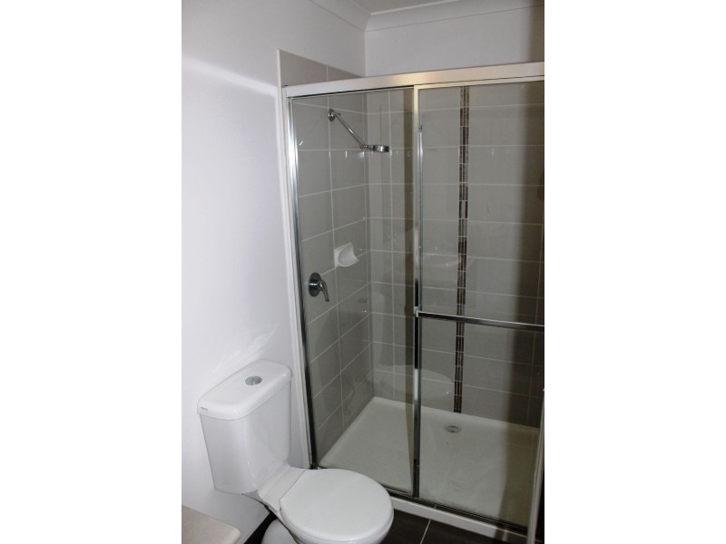 16 Rosella Grove, Cowes VIC 3922