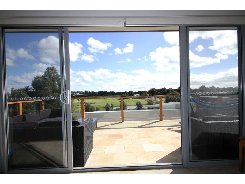 10 Spaven Court, Cowes VIC 3922