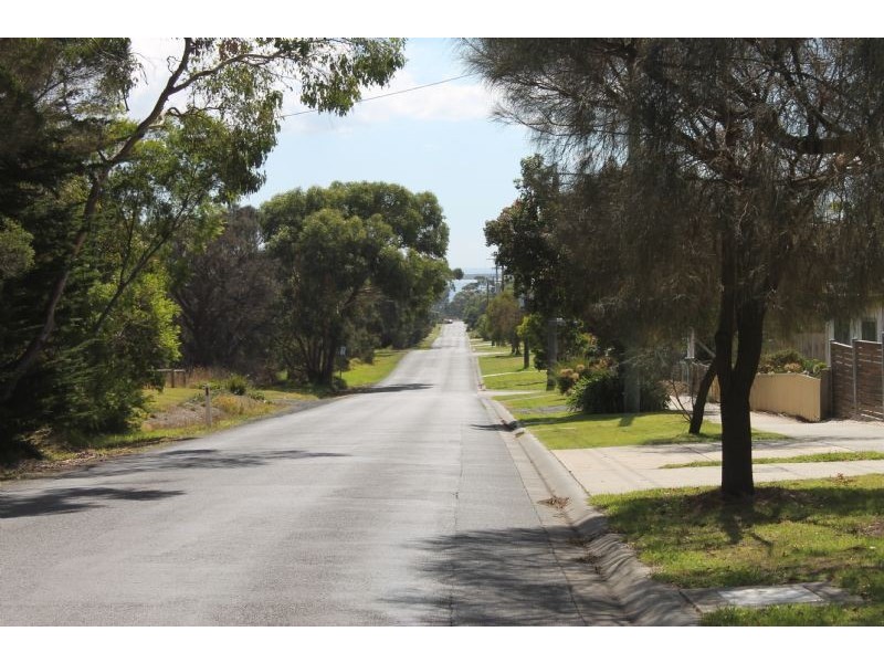 111 McKenzie Road, Cowes VIC 3922