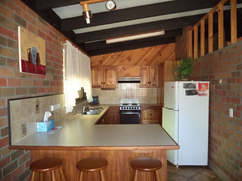 11 Endeavour Court, Cowes VIC 3922