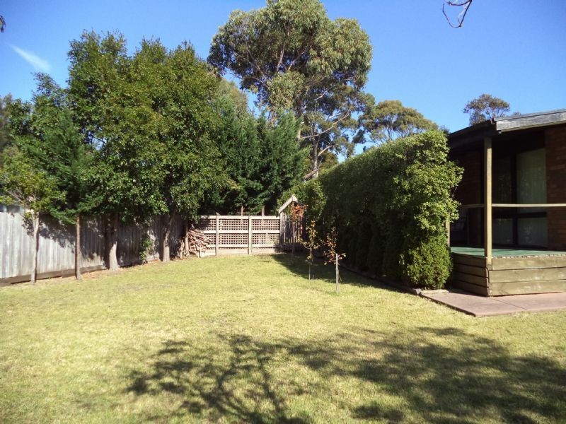 11 Endeavour Court, Cowes VIC 3922