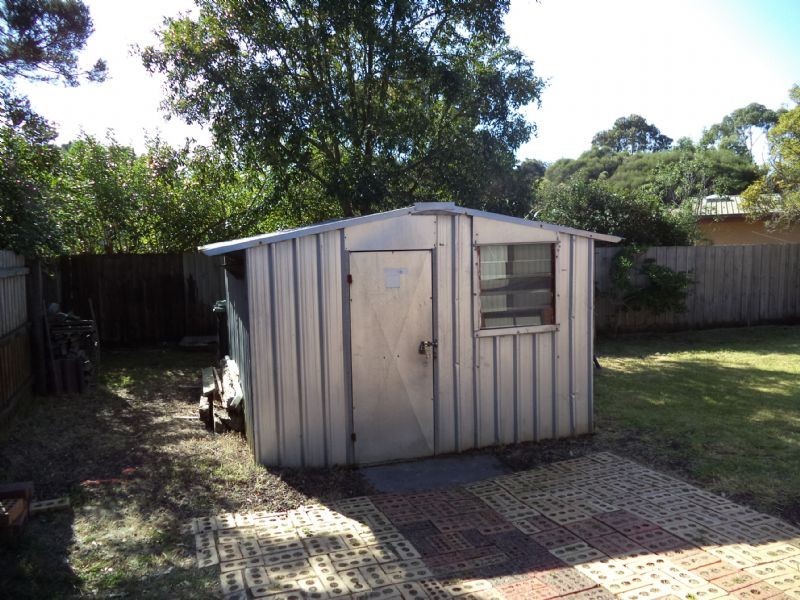 11 Endeavour Court, Cowes VIC 3922