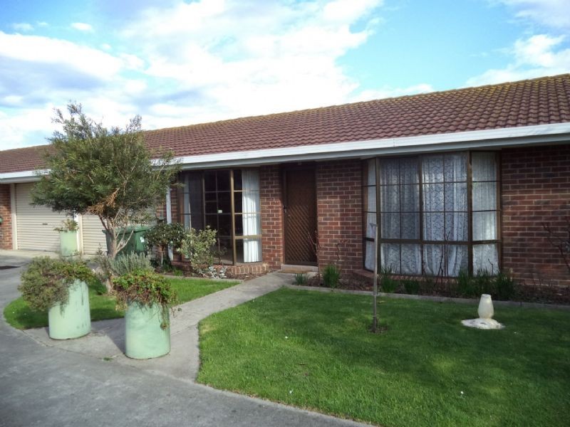 2/65 Walton Street, Cowes VIC 3922