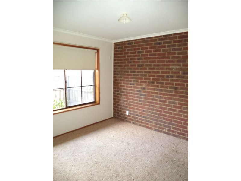 2/65 Walton Street, Cowes VIC 3922
