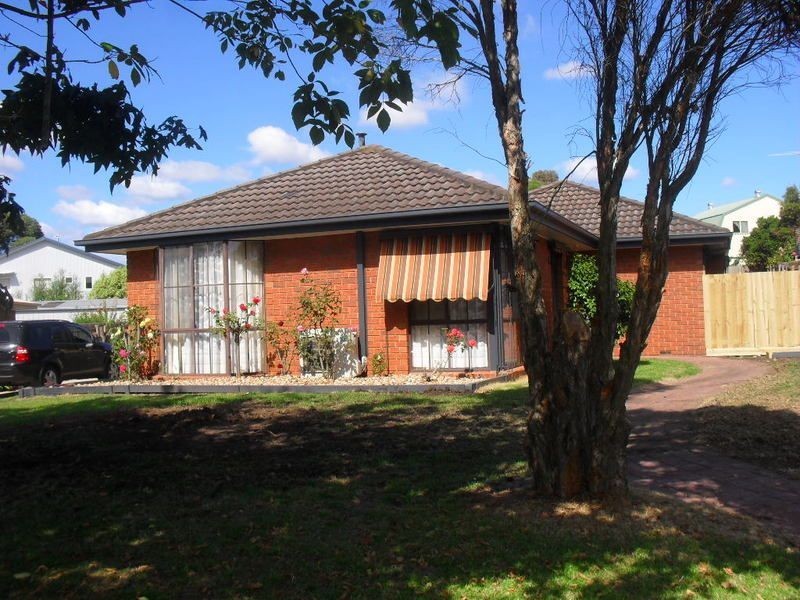 11 West Court, Cowes VIC 3922