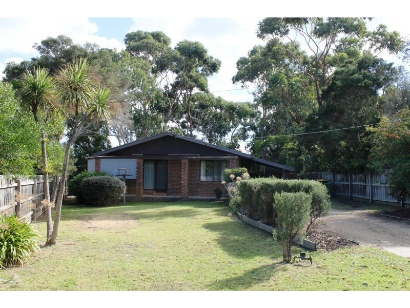 8 French Court, Cowes VIC 3922