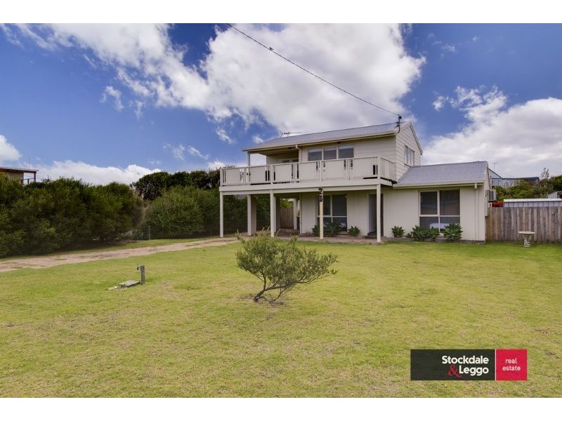 26 Stradbroke Avenue, Surf Beach VIC 3922
