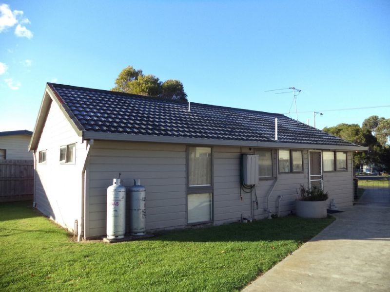35 Phillip Island Road, Newhaven VIC 3925