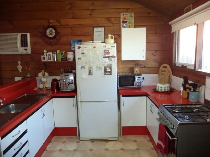 35 Phillip Island Road, Newhaven VIC 3925