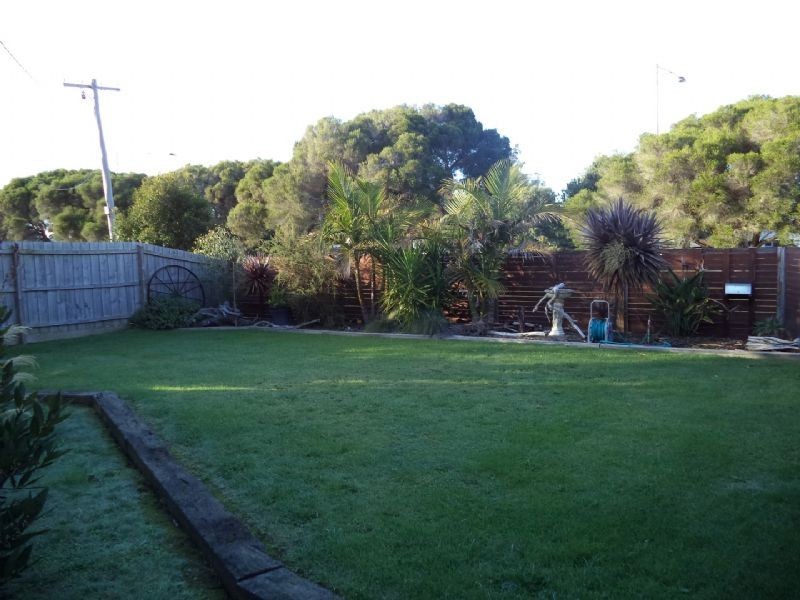 35 Phillip Island Road, Newhaven VIC 3925