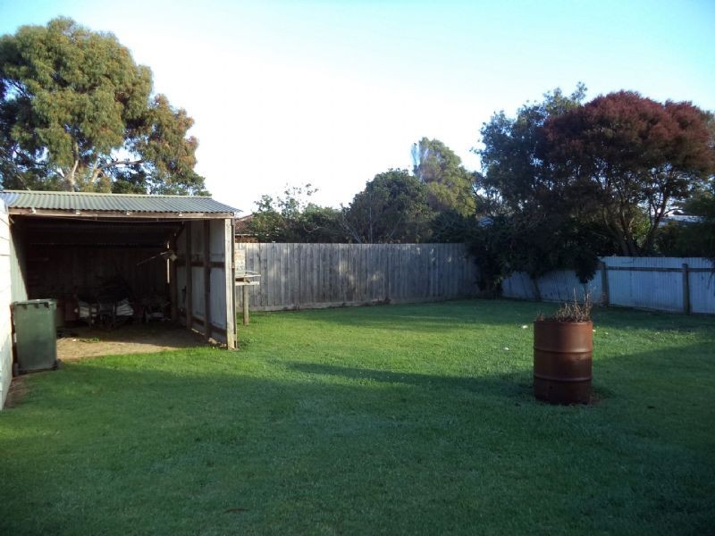 35 Phillip Island Road, Newhaven VIC 3925