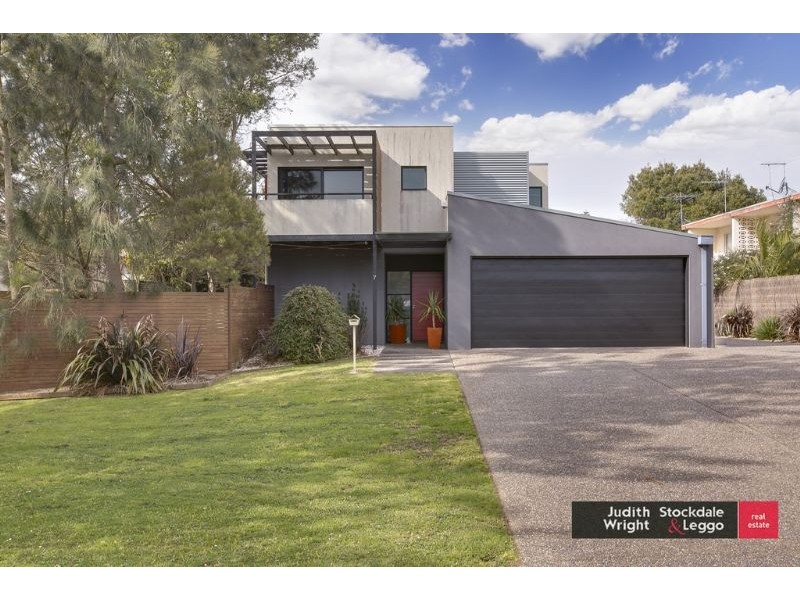 7 Findlay Street, Cowes VIC 3922