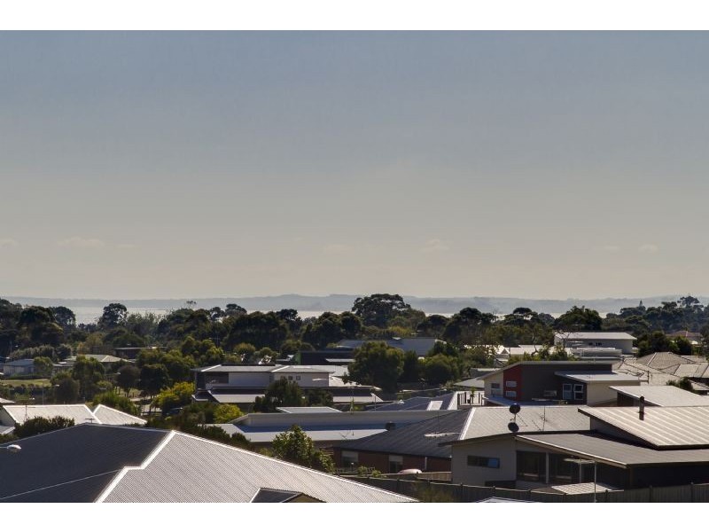 12 Echidna Grove, Cowes VIC 3922