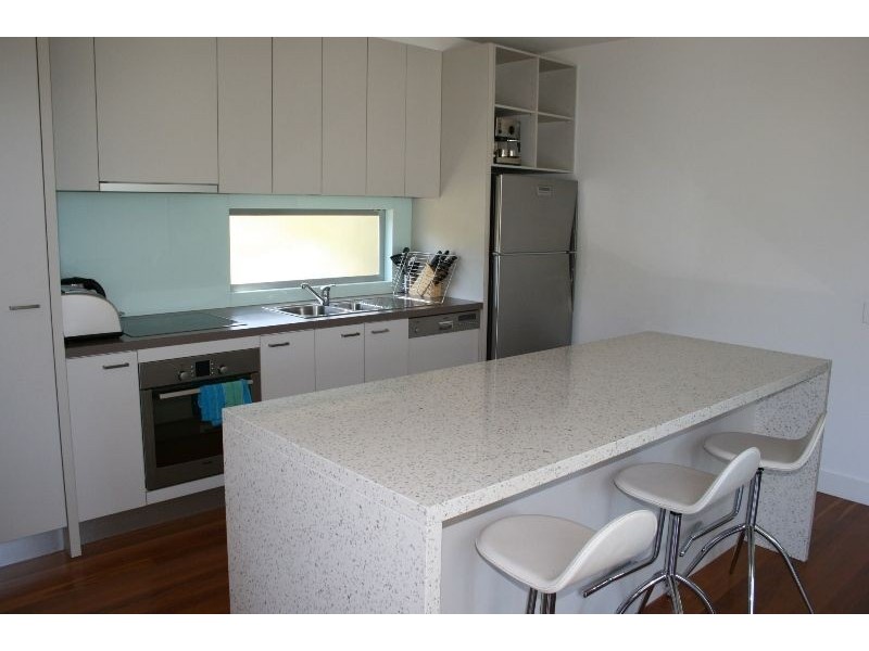 2/38 Stradbroke Avenue, Cowes VIC 3922