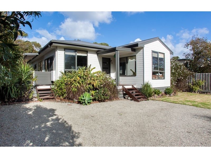 15 Outlook Drive, Cowes VIC 3922