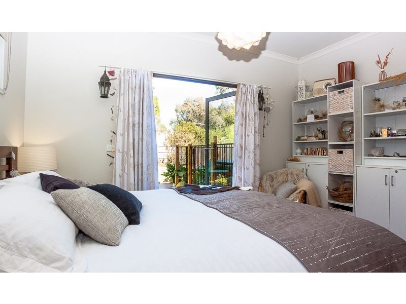 15 Outlook Drive, Cowes VIC 3922