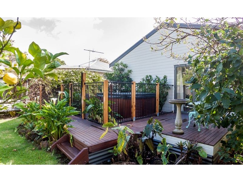 15 Outlook Drive, Cowes VIC 3922