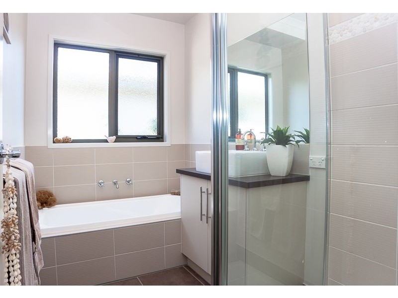 15 Outlook Drive, Cowes VIC 3922