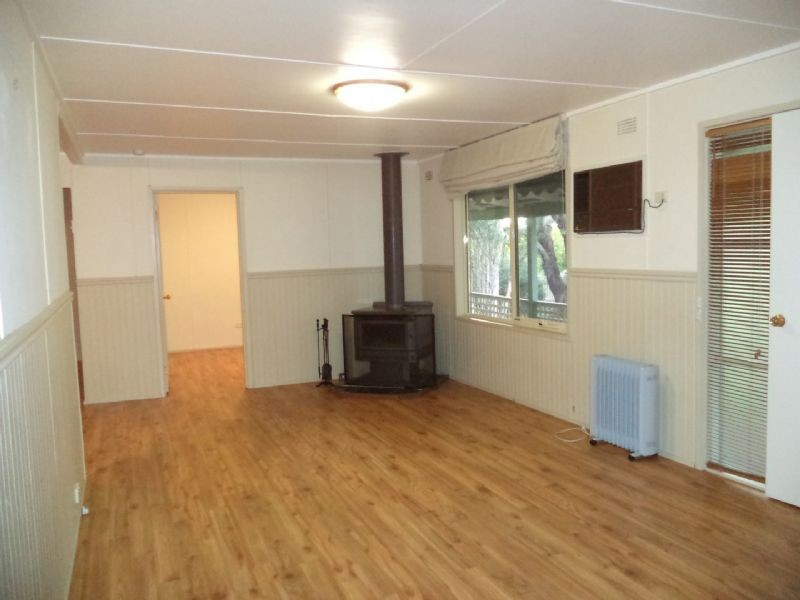 24 Grand View Grove, Cowes VIC 3922