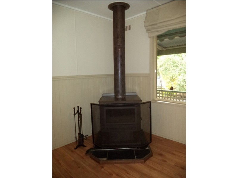 24 Grand View Grove, Cowes VIC 3922