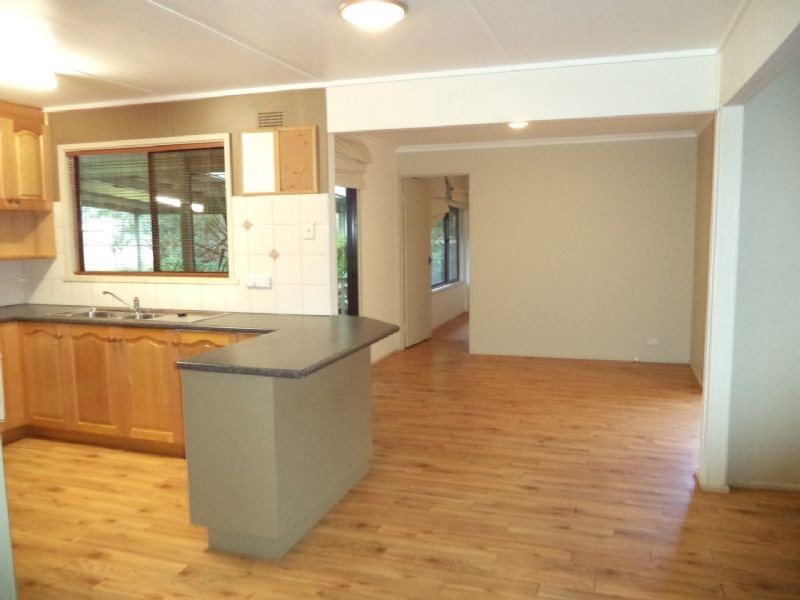 24 Grand View Grove, Cowes VIC 3922