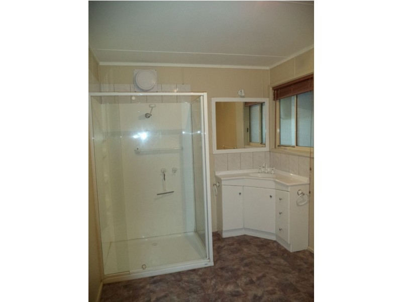 24 Grand View Grove, Cowes VIC 3922