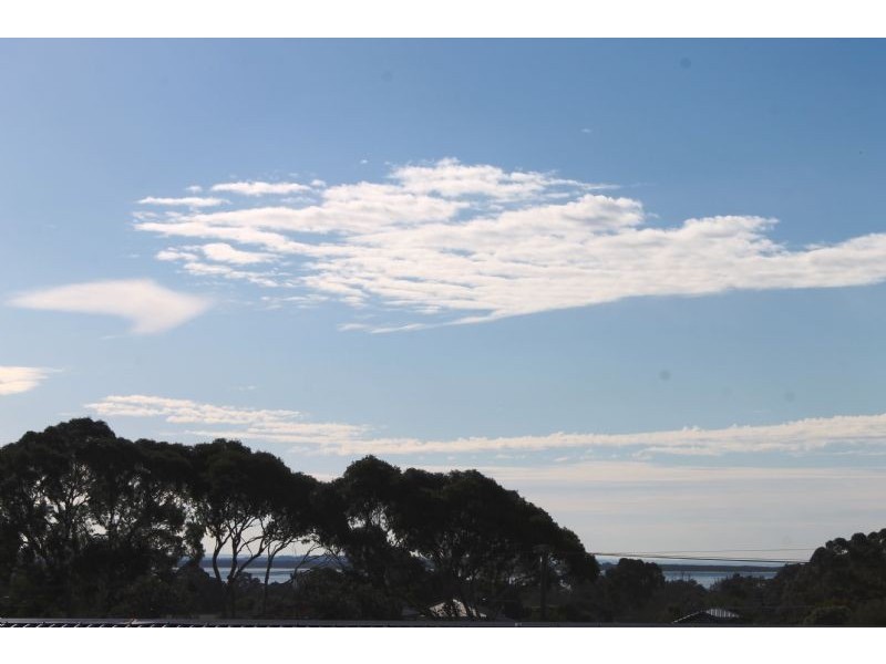 2 Rita Ave, Cowes VIC 3922