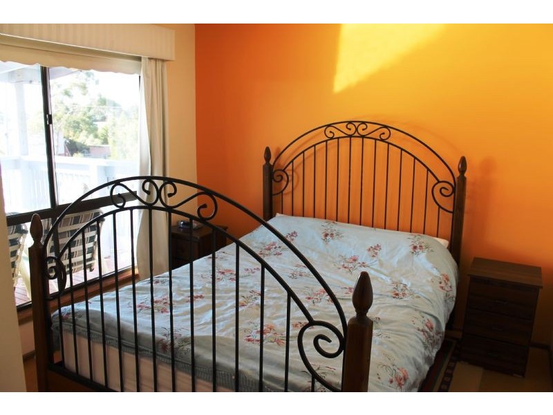 2 Rita Ave, Cowes VIC 3922