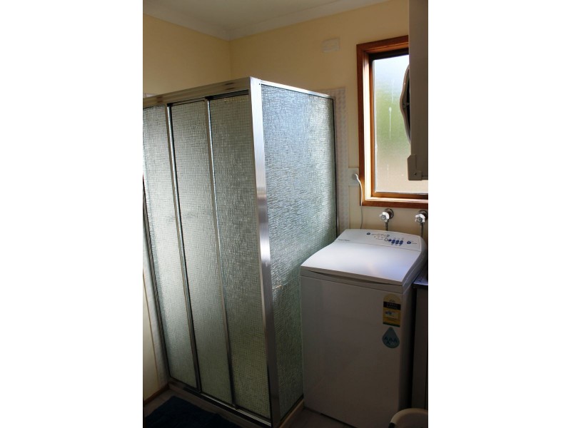 2 Rita Ave, Cowes VIC 3922