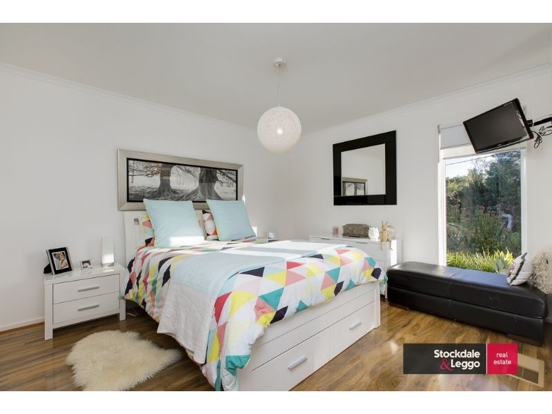 5 Holiday Court, Cowes VIC 3922