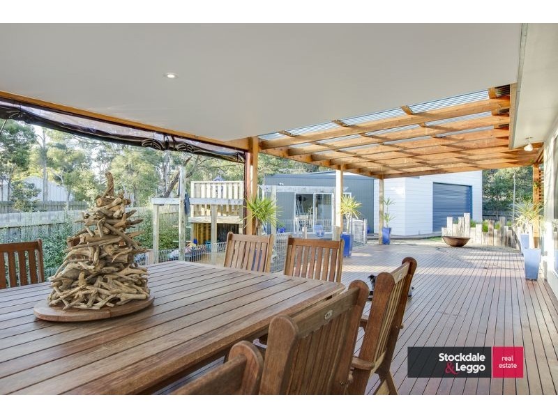 5 Holiday Court, Cowes VIC 3922