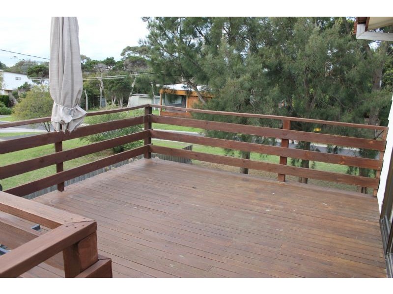 28 Raywood Avenue, Cowes VIC 3922