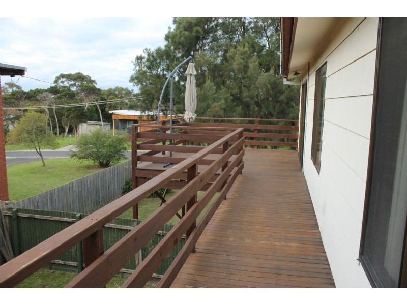 28 Raywood Avenue, Cowes VIC 3922
