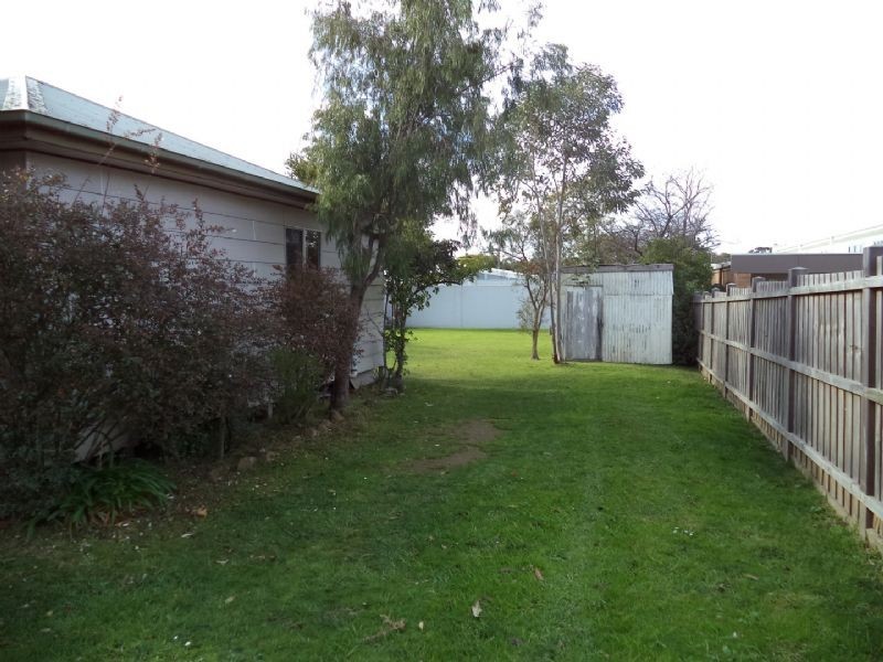 1 Grandview Grove, Cowes VIC 3922