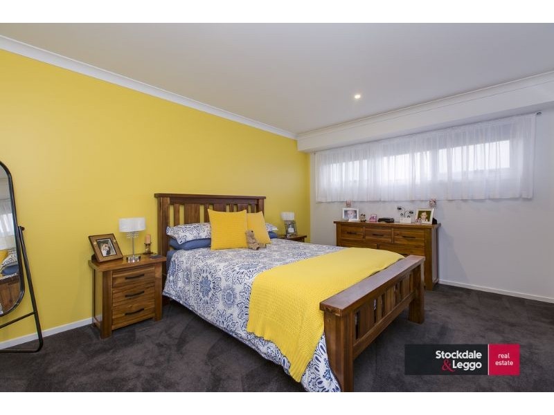 33 Grampian Boulevard, Cowes VIC 3922