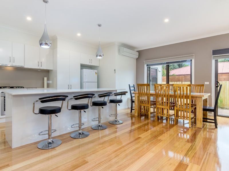 2/148 Church Street, Cowes VIC 3922