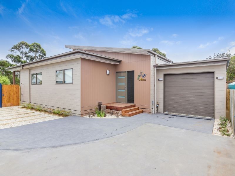 2/148 Church Street, Cowes VIC 3922