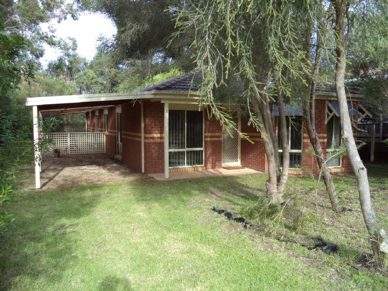 4 Collins Street, Silverleaves VIC 3922