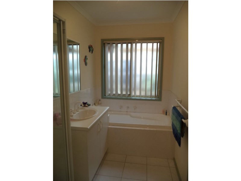 4 Collins Street, Silverleaves VIC 3922