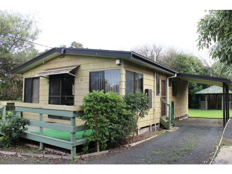 24 Mchaffie Drive, Cowes VIC 3922