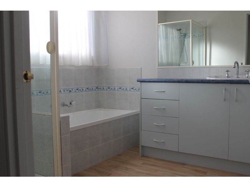 42/48-80 Settlement Road, Cowes VIC 3922